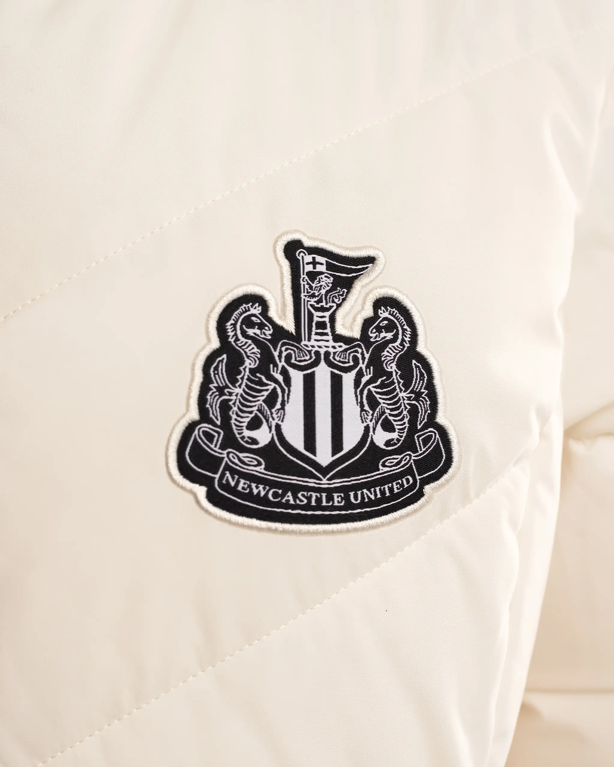 Newcastle United Women's White Lightweight Jacket - Image 4